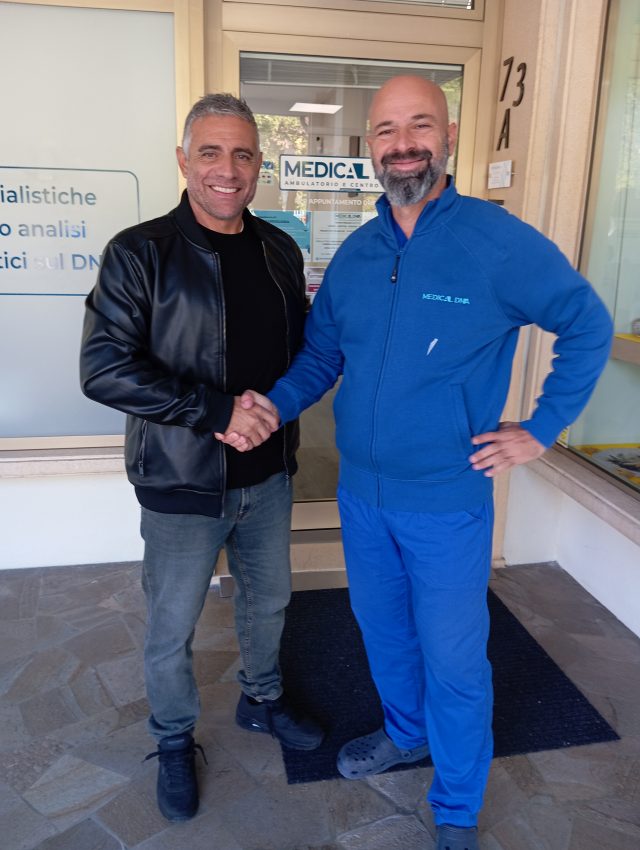 Massimiliano Esposito ex del calcio e dottor Davide Ranaldo per PRP medicina rigenerativa
